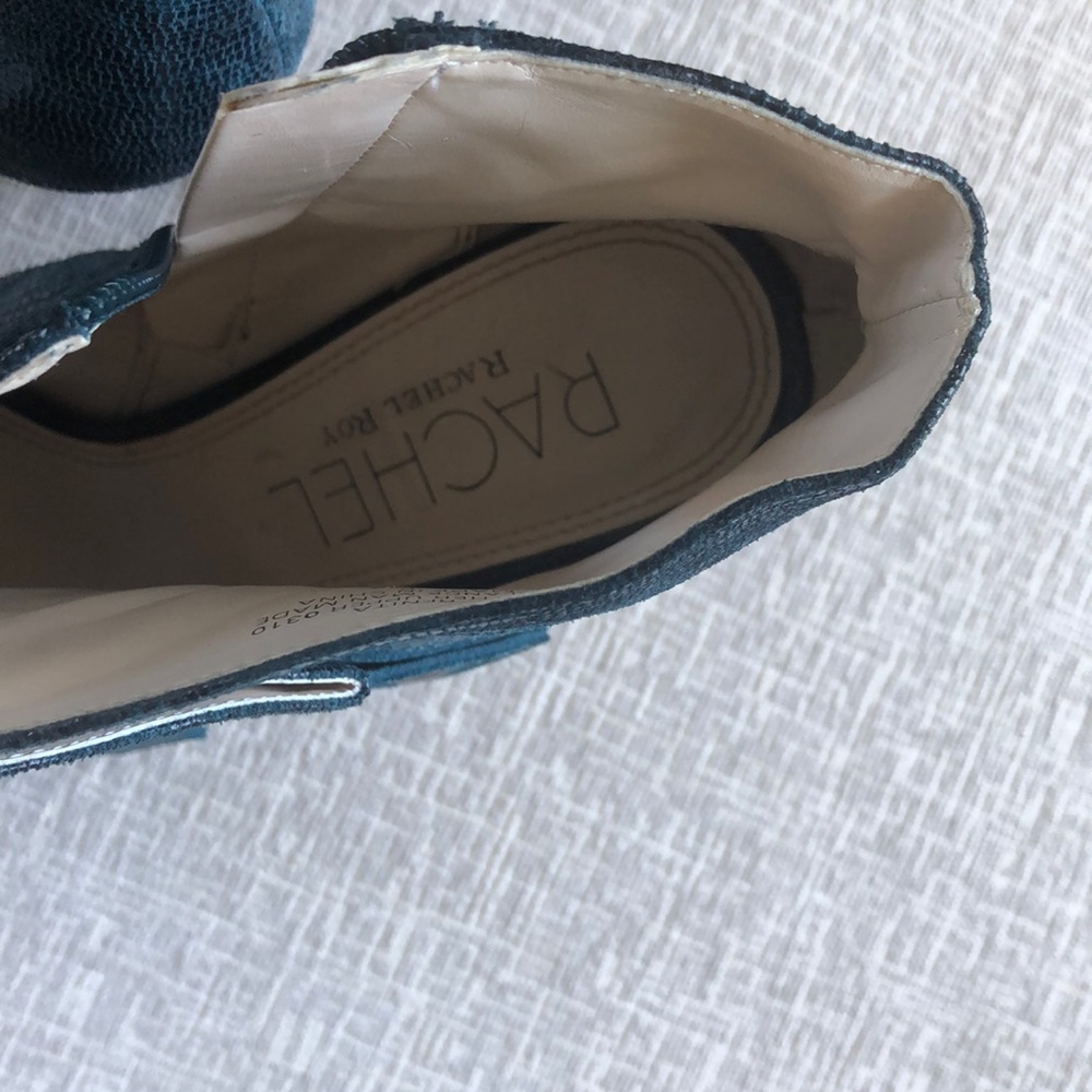 Shoes - Picture 6 of 6